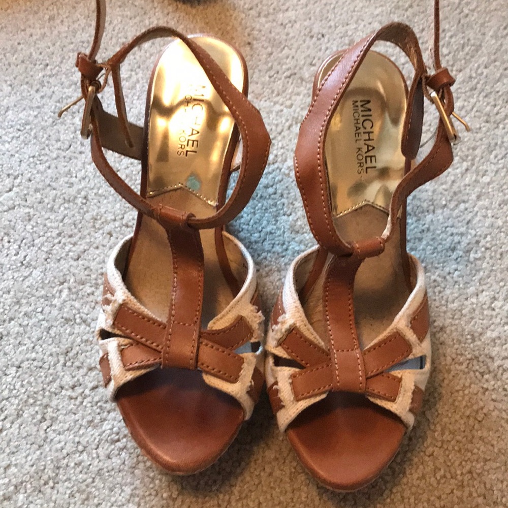 MICHAEL KORS WEDGES